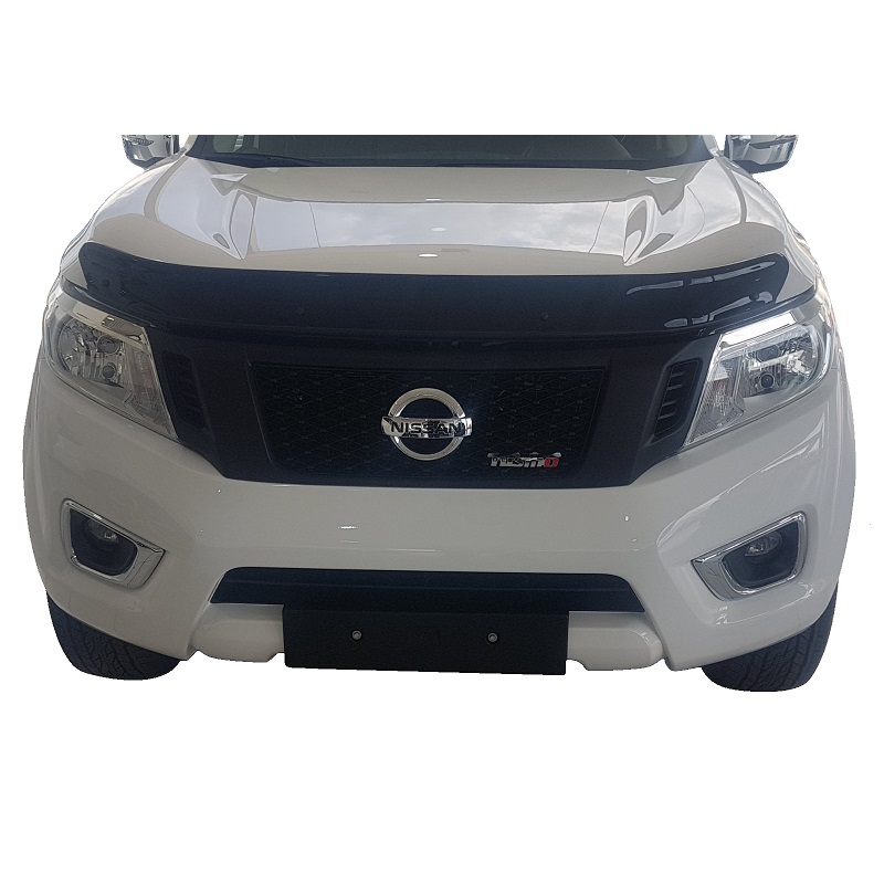 Front image of the Nissan Navara with the Nissan Navara NP300 2015+ Front Grille - Type Nismo