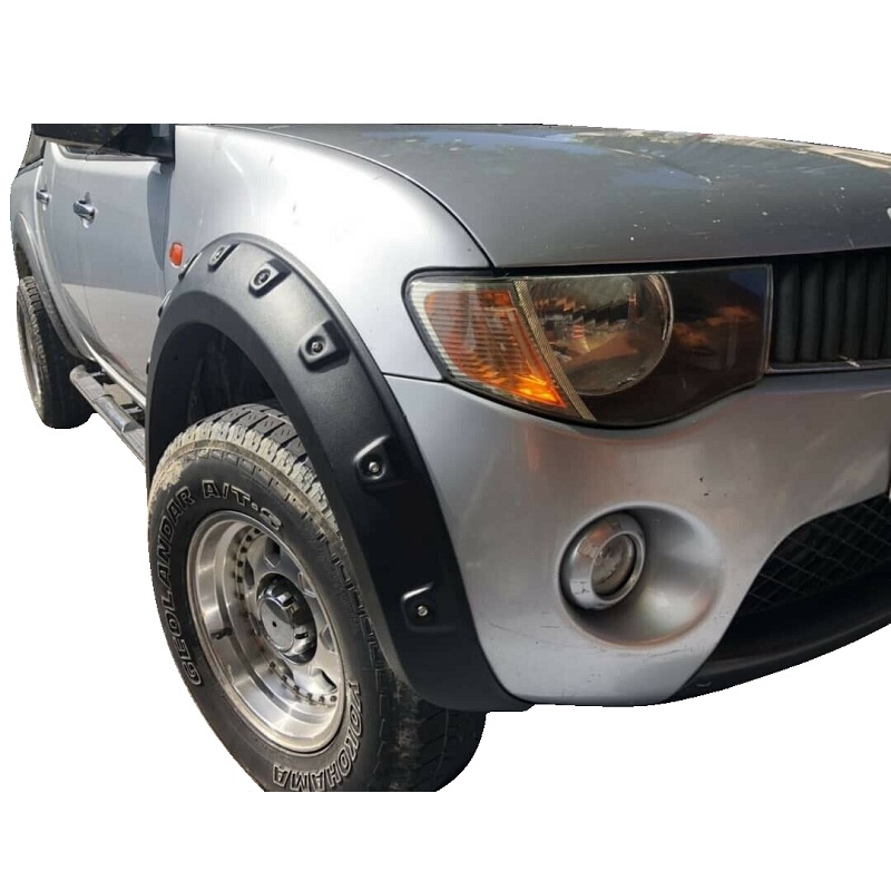 Mitsubishi L200 Triton 2005-11 Fender Flares Product Black With Screws Front View