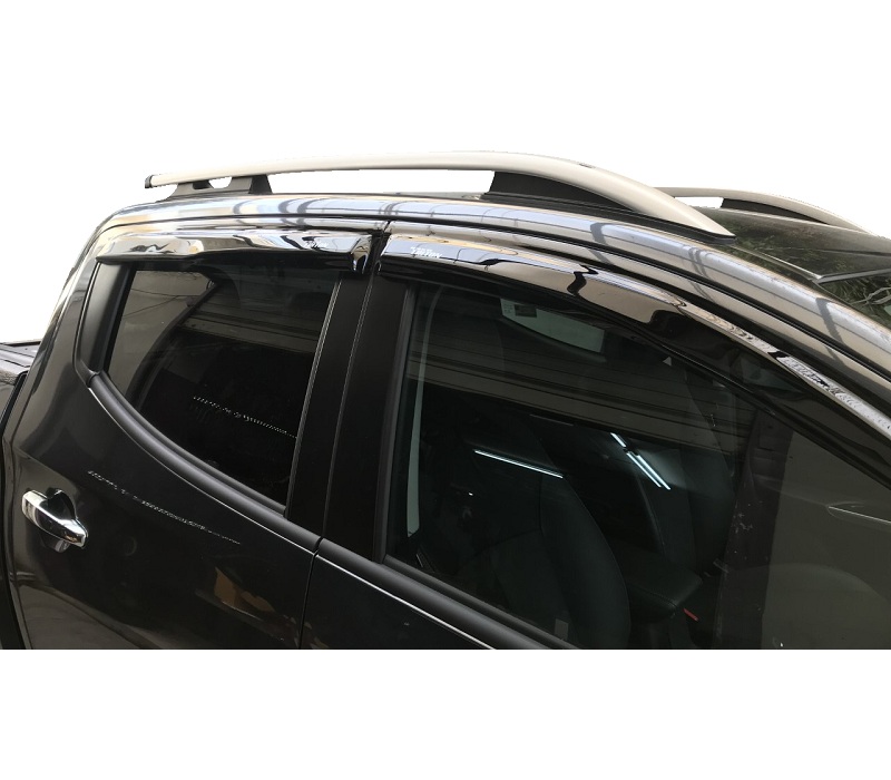 L200 Triton Roof Top Bars Side View