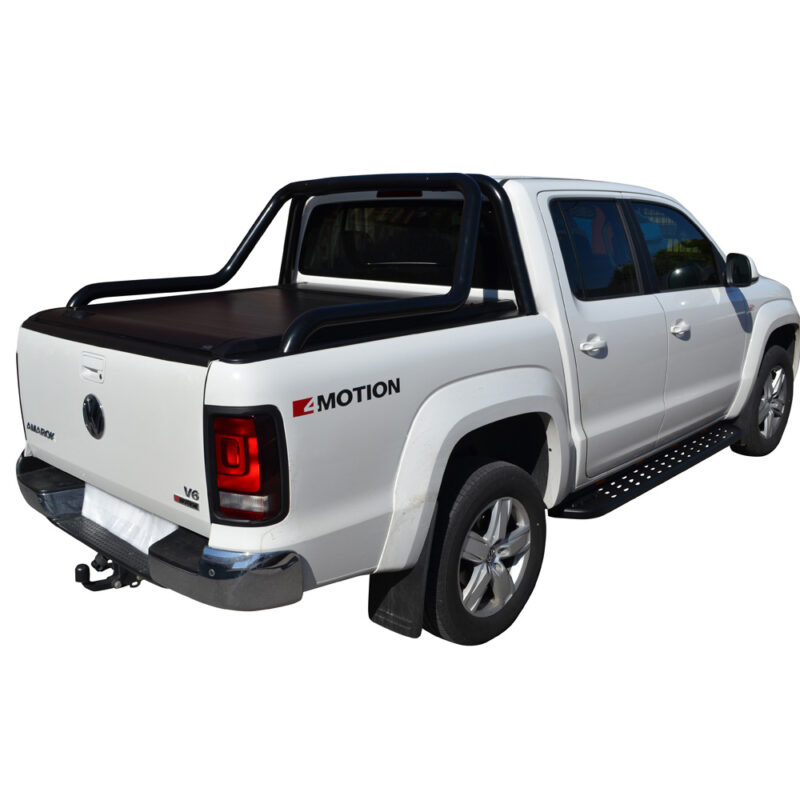 Right side view image of the Volkswagen Amarok with the Volkswagen Amarok 2010+ Sport Roll Bar Aben Black installed.