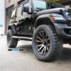Image displaying the side view of a Jeep Wrangler JL equipped with the Aluminum Wheels 17″ 6×139.7 - Fuel Off Road Blitz