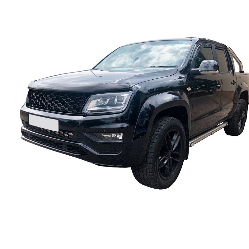 Right side view image of the Volkswagen Amarok with the Volkswagen Amarok 2010+ Front Grille installed.