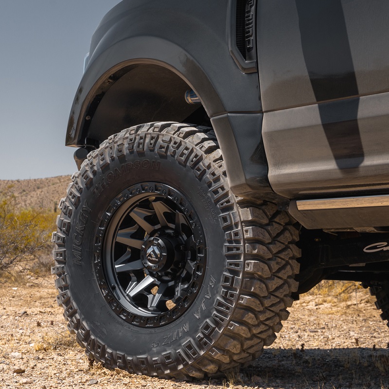 Close inspection image of the Aluminum Wheels 18″ 5×120 - Fuel Off Road Covert.