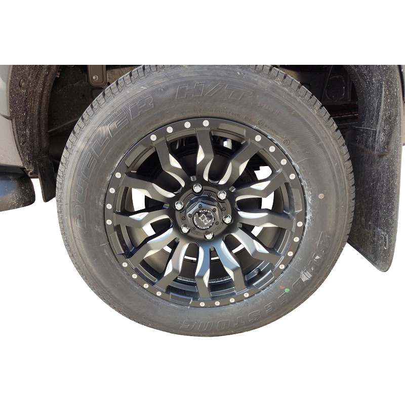 Close-up image of the Aluminum Wheels 18″ 6×139.7 - Fuel Off Road Blitz.